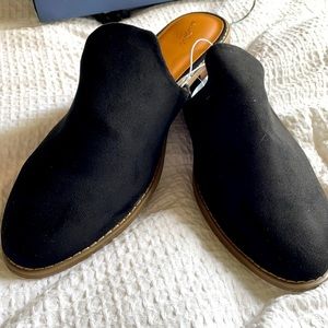 Universal Thread black mules size 12